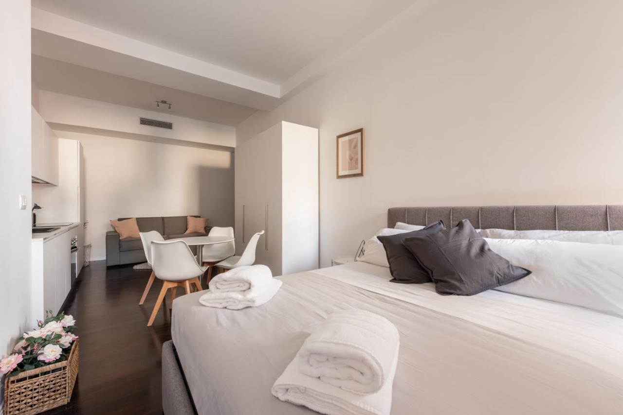 We Home - Bandello House, Corso Magenta Mailand Exterior foto
